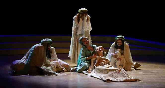 NEVÜ’de ’Leylâ ile Mecnun’ adlı tiyatro oyunu sahnelendi