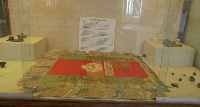 ‘Alemli Sancağı’ Nevşehir Müzesi’nde sergileniyor