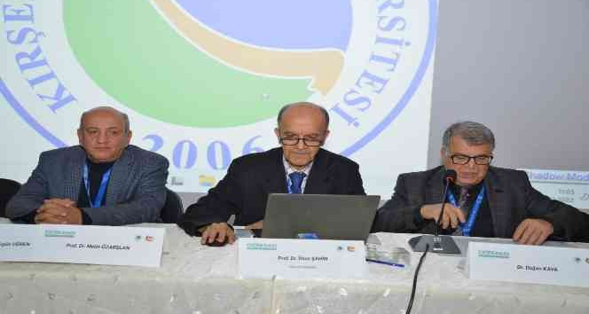 Bilim insanları,  Çiçekdağı ilçesini sempozyumda anlatıyor