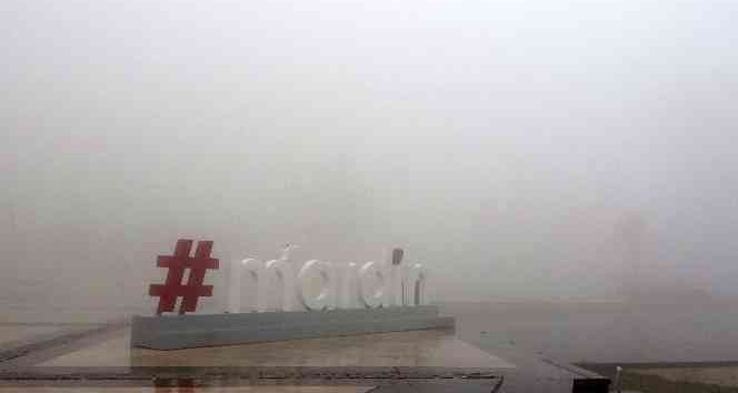 Mardin sokaklarında sis hakim oldu