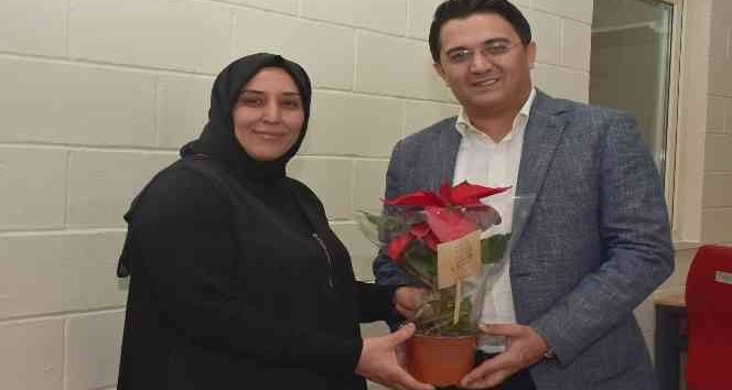 Yalova Belediyesi kurslarında Öğretmenler Günü kutlaması