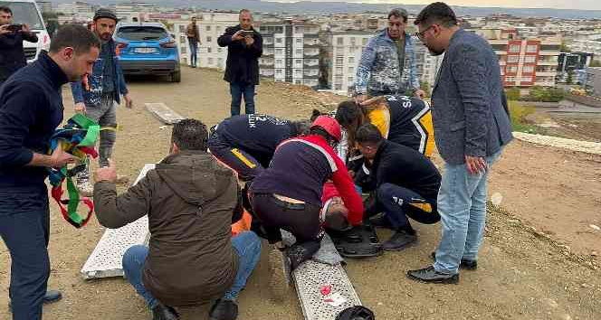 Batman’da cami külliyesi çöktü: 2’si ağır,14 yaralı