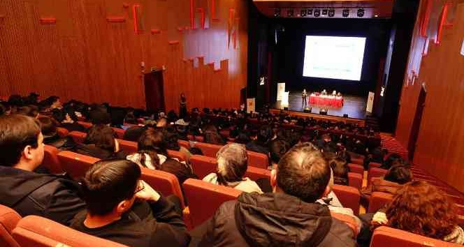 Zeytinburnu AKDEM’den Kadına Yönelik Şiddet Paneli