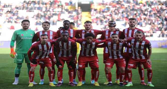 Sivasspor’un Antalya kampı kafilesi belli oldu
