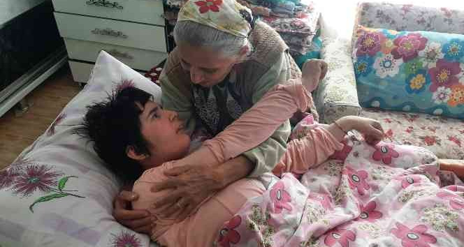 Teyze ve yeğeninin ağlatan dramı