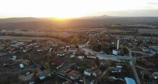 Türkiye’nin dört bir yanından bu köye akın ediyorlar, boş ev kalmadı