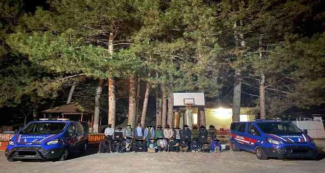 Kırklareli’nde 165 kaçak göçmen yakalandı