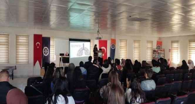 Çıldır MYO’da akciğer kanseri konferansı