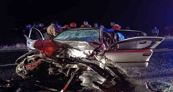 Mardin’de iki araç çarpıştı: 3 ölü, 2 yaralı