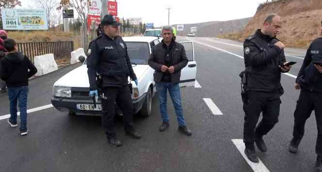 Silahla yakalandı “Çocuk pat pat atıyor" diyerek kendini savundu