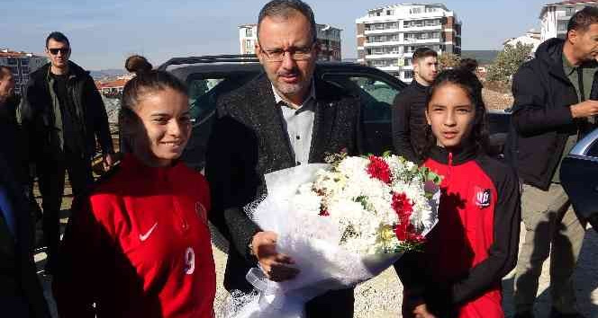 Bakan Kasapoğlu, Uşak için yeni stat müjdesi verdi
