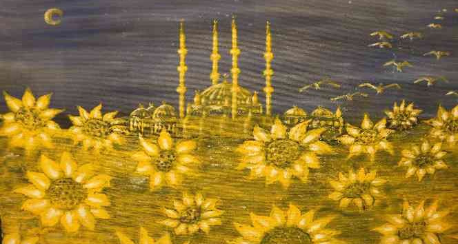 Yıllardır Mimar Sinan’ın eserlerini büyük bir sevgiyle resmediyor