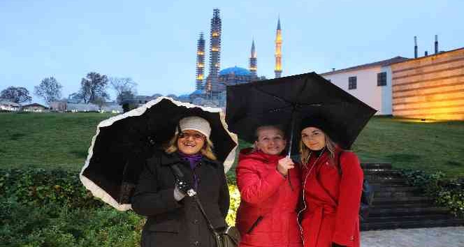 Yağmur yağışı Edirnelileri sevindirdi