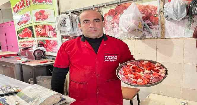 Odun ateşinde pişen Derik tavasının kokusu çevre illere yayıldı