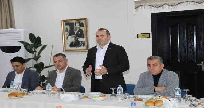 Tutuk, hemşehri dernekleri temsilcileriyle bir araya geldi