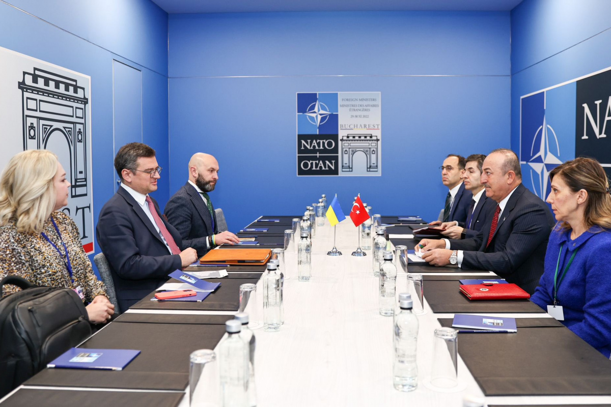 Dışişleri Bakanı Çavuşoğlu, Ukraynalı mevkidaşı Kuleba ile görüştü
