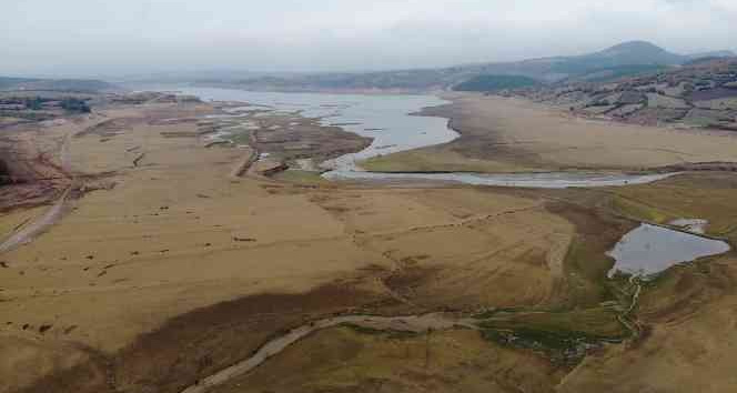 Bayramiç Barajı kuruma noktasına geldi