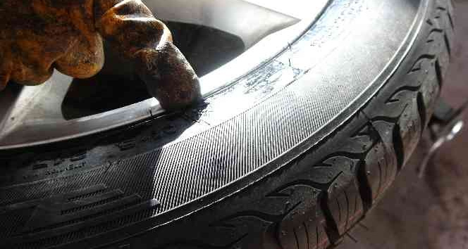 Zorunlu kış lastiği uygulaması bugün başladı: Cezası bin 152 lira