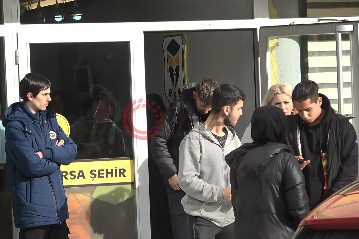 'Baba okul iflas etmiş' dedi, yüzlerce öğrenci mağdur oldu