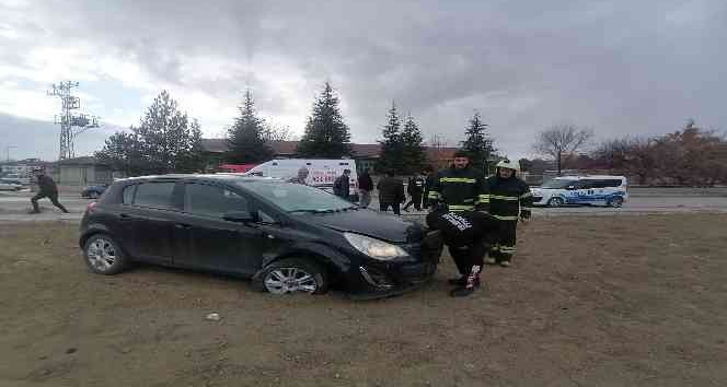 Erzincan’da trafik kazası: 2 yaralı