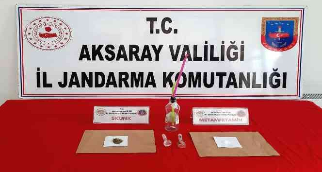Jandarmadan uyuşturucu operasyonu: 2 gözaltı