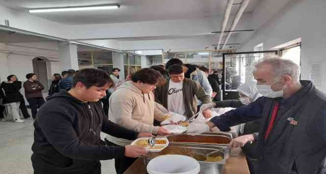 Giresun’da ücretsiz yemek yiyen öğrenci sayısı 17 bin 254’e çıkarıldı