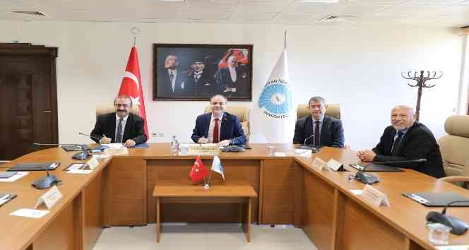 Üniversite ile İŞKUR arasında protokol imzalandı