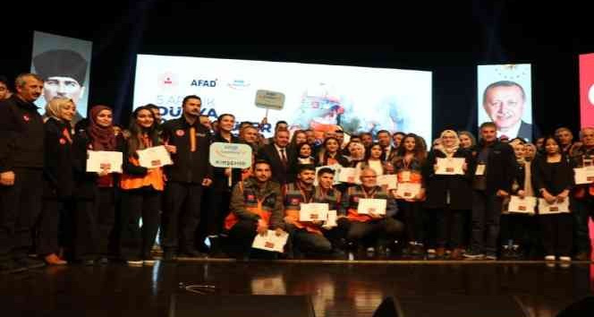 (Düzetme) Bakan Soylu: "Sakarya ve Kocaeli’nde 300’ün üzerinde kişi yakalandı"