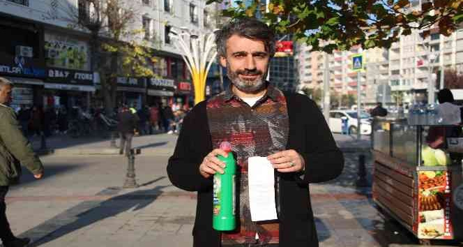 Reyonda farklı kasada farklı fiyata vatandaş tepki gösterdi