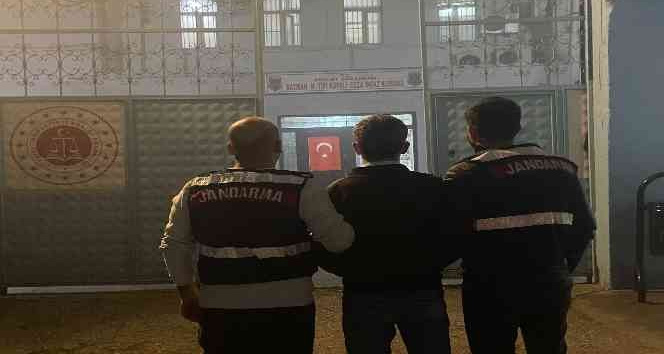 Siirt’te 14 yıl kesinleşmiş hapis cezası bulunan hükümlü yakalandı