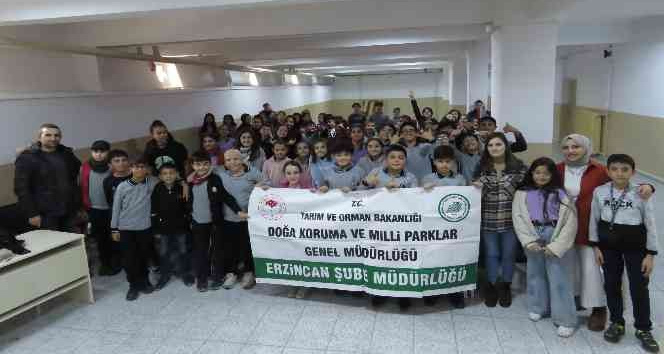 Erzincan’da öğrencilere biyoçeşitlilik, biyokaçakçılık eğitimi verildi