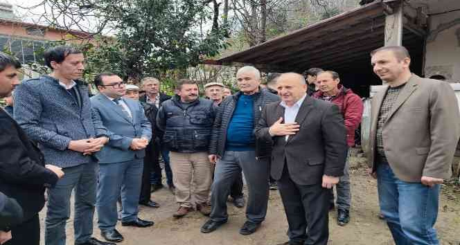 Başkan Tavlı: “Ünye’nin yol sorunlarını çözüyoruz”