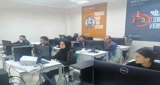 Yeşilli Halk Eğitim Merkezinde 3 bin 500 kişiye hizmet verildi