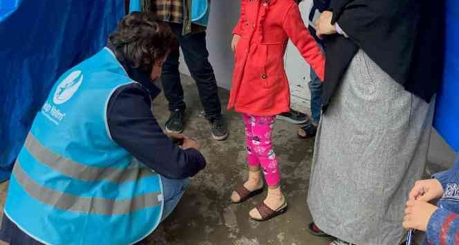 Avrupa’dan gelip Mardin’deki yetim çocukları sevindirdiler