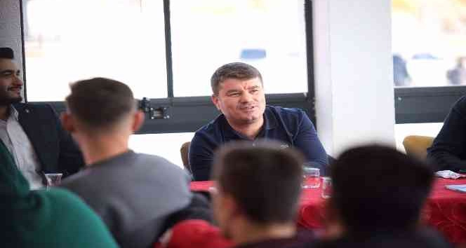 Başkan Dinçer: "Biz şehrimizi ve ülkemizi emanet edeceğimiz gençlerimize güveniyoruz"