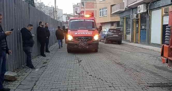 Edirne’de çatıda çıkan yangın paniğe neden oldu