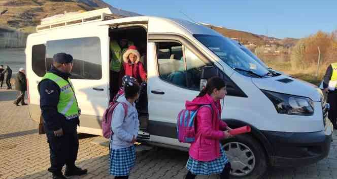 Bingöl’de öğrencilere trafik eğitimi verildi