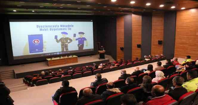 Akdağmadeni’nde madde bağımlılığı anlatıldı