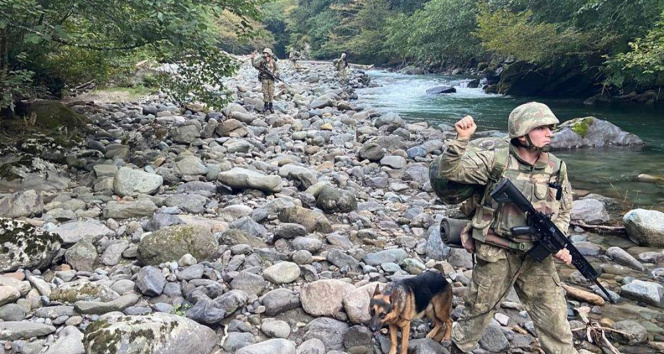 MSB, Yunanistan sınırında 6 FETÖ ve 1 PKK/KCK şüphelisinin yakalandığını duyurdu