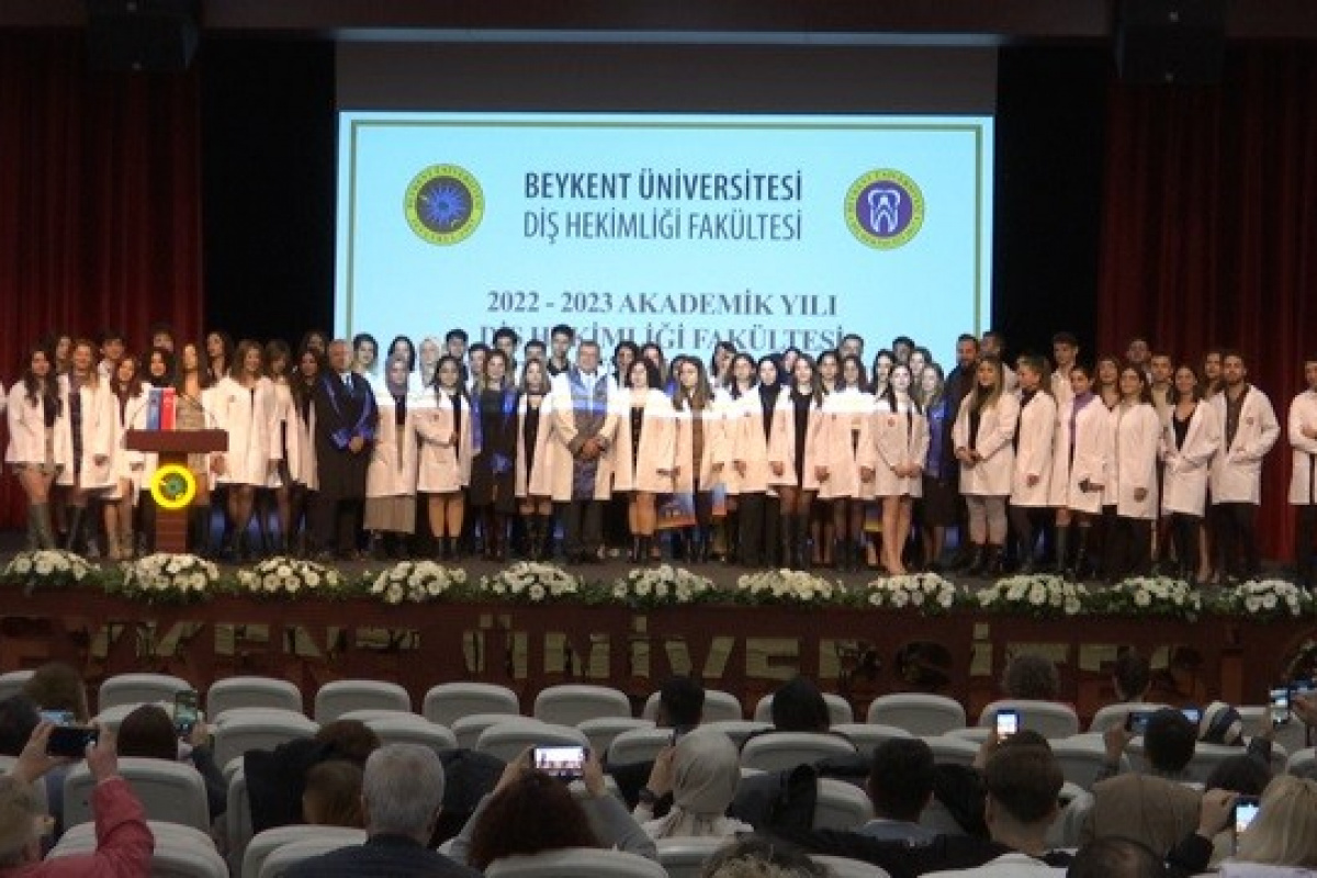 Geleceğin sağlıkçıları beyaz önlüklerini giydi