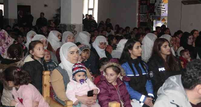 Tatvan’da köy çocukları yerli İHA’larla tanıştı