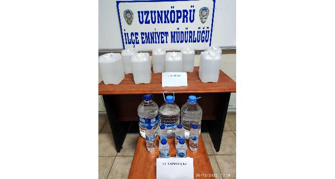 İşyerinde 17 litre el yapımı içki ele geçirildi