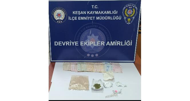 Polisin durdurduğu şüpheliden uyuşturucu çıktı