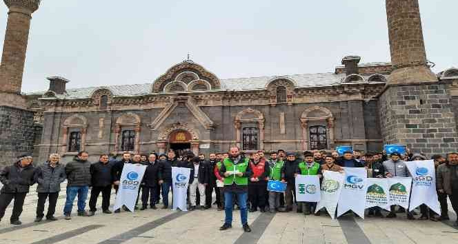 Çin’in Doğu Türkistan’daki zulmü Kars’ta protesto edildi