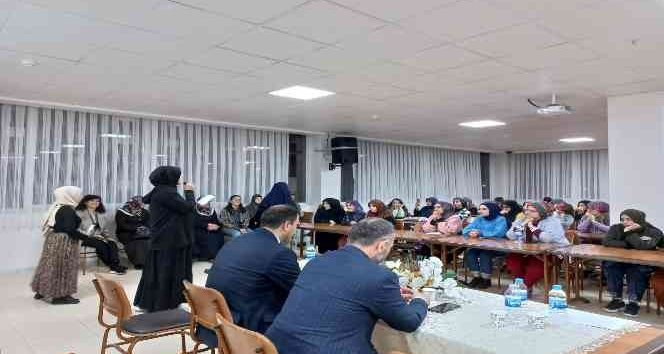 Müftülük personeli üniversite öğrencileriyle buluştu