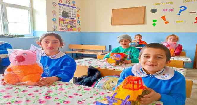 Digor’da çok çalışma sözüne oyuncak