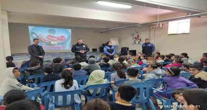 İdil polisi minik öğrencileri bilgilendirdi