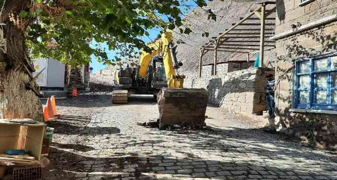 Assos Antik Liman yolunun yapımına başlandı