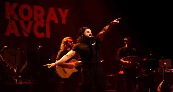 Koray Avcı Bursalıları coşturdu