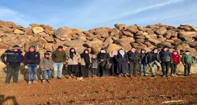 Kilis’te 24 düzensiz göçmen yakalandı